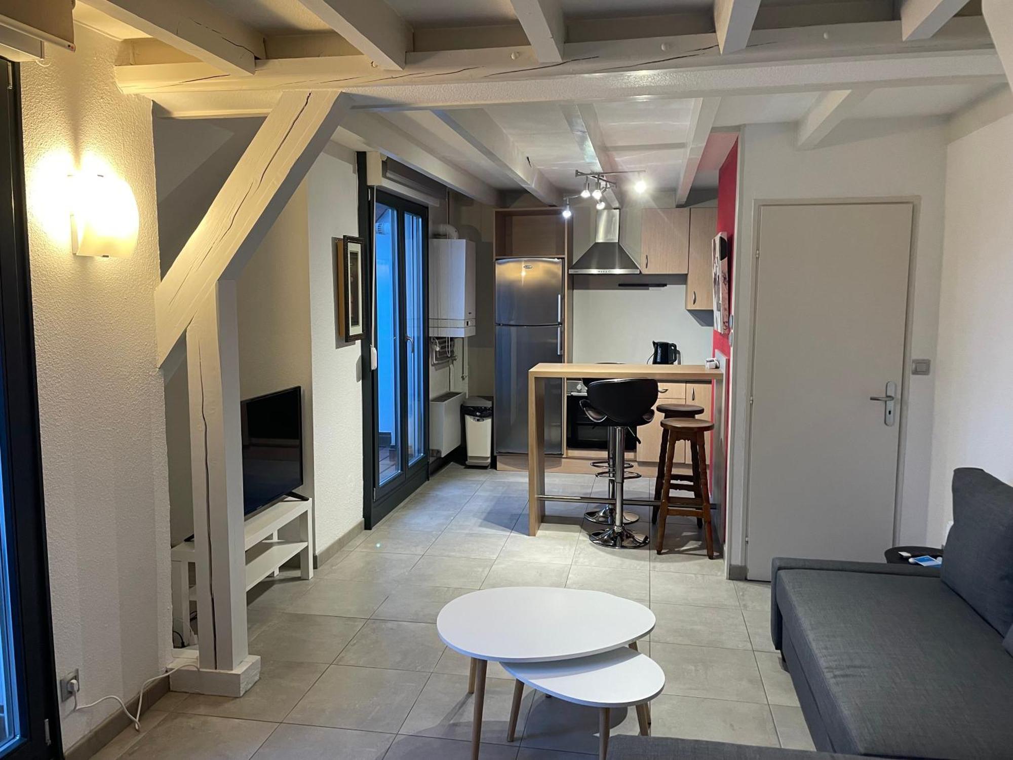 Fathala - Appartement Lumineux En Dernier Etage - Face A La Gare Routiere Sarrebourg Eksteriør bilde