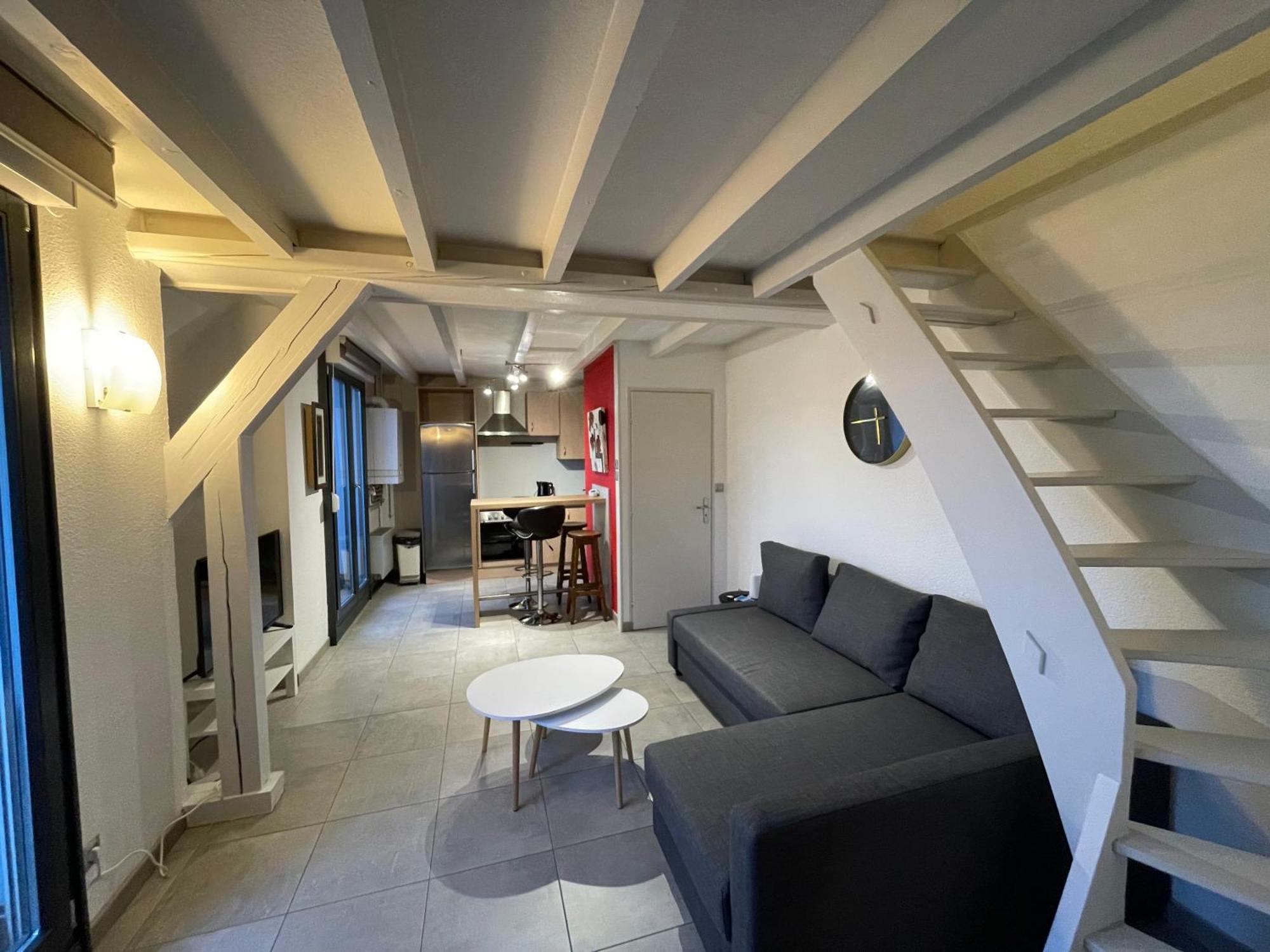 Fathala - Appartement Lumineux En Dernier Etage - Face A La Gare Routiere Sarrebourg Eksteriør bilde